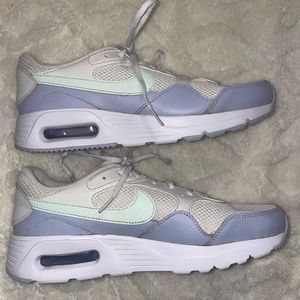 NIKE AIR Max Sneaker🪻